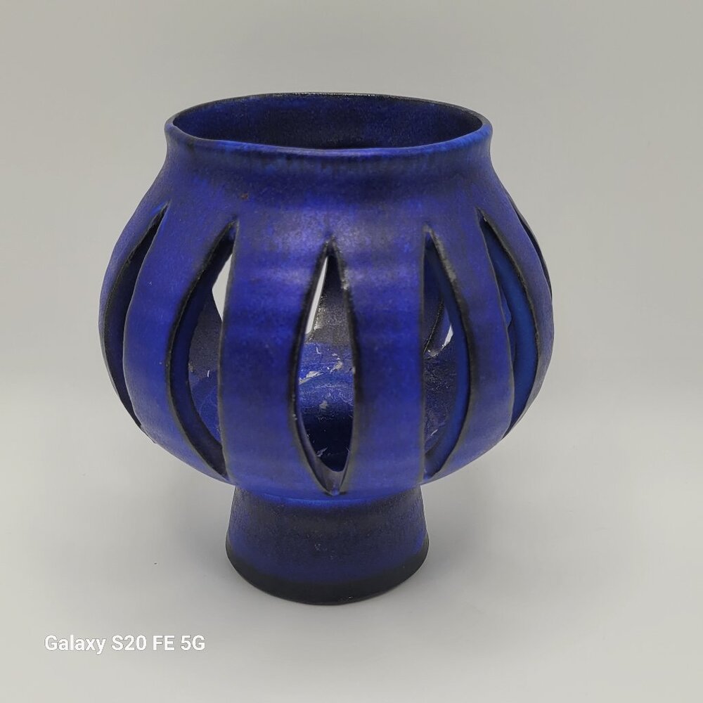 Gotek Venezuela Art Pottery Candle Holder Vivid Cobalt Blue Signed